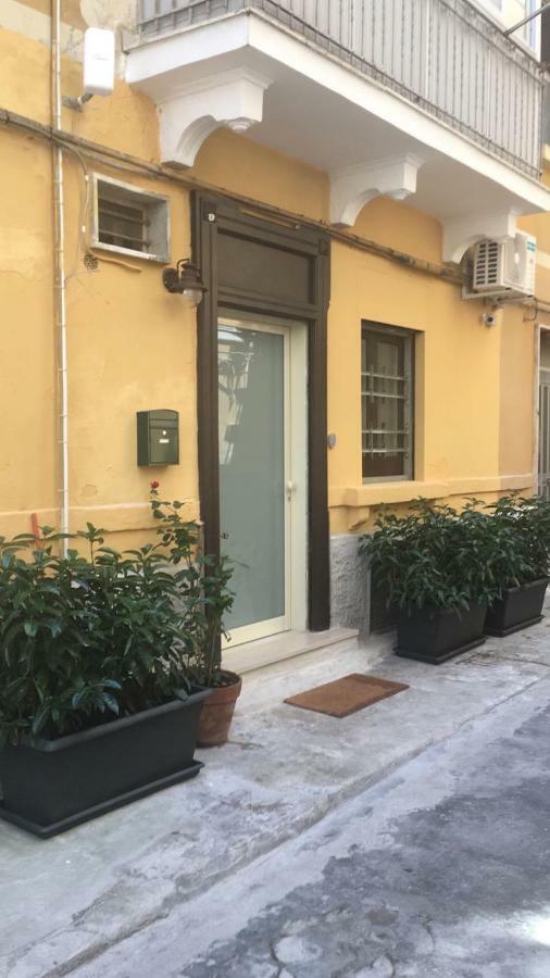 Signorile Street - Apartment Near The Sea Bari Extérieur photo